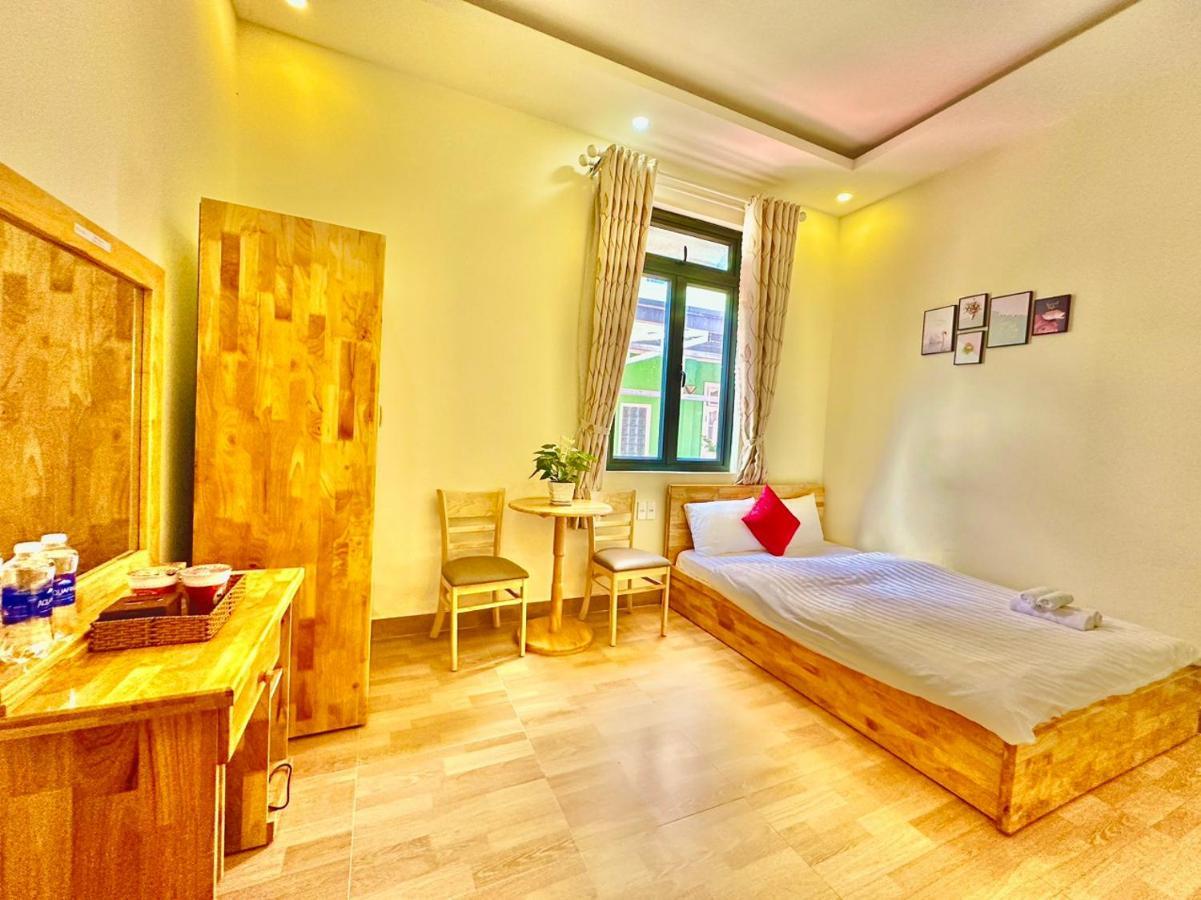 Hotel Khach San Minh Ha Da Lat Zewnętrze zdjęcie
